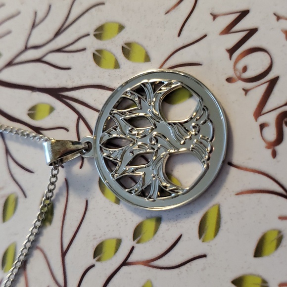 Snow Oak Pendant Necklace – Artisan Design by @Jezhawk, Silver - Picture 3 of 3